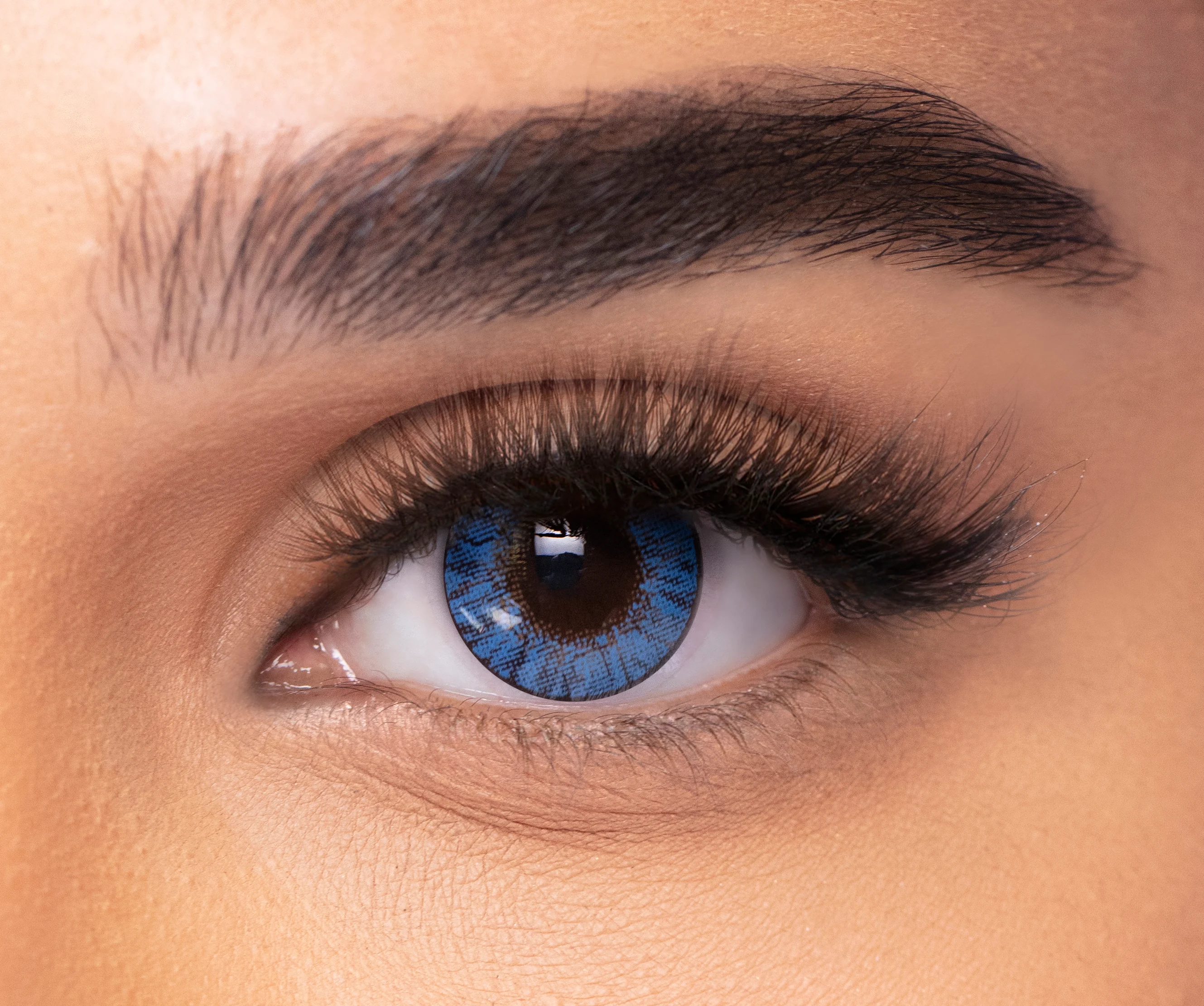 TRUE SAPPHIRE FRESHLOOK eyewear